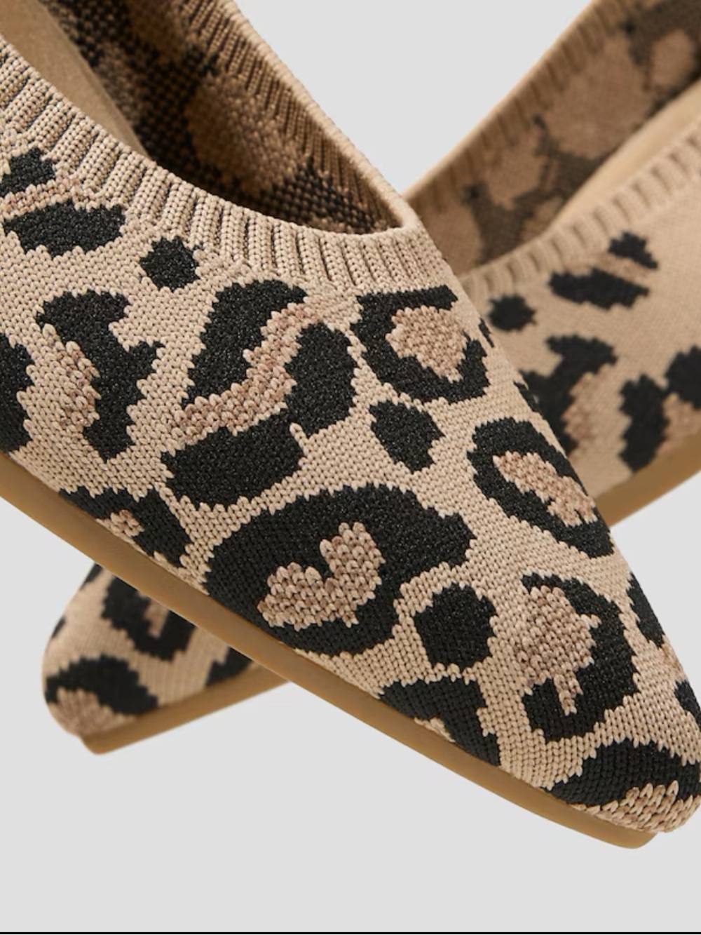 VIVAIA Aria 5º Pointed-Toe Knit Flats - Picture 3 of 15